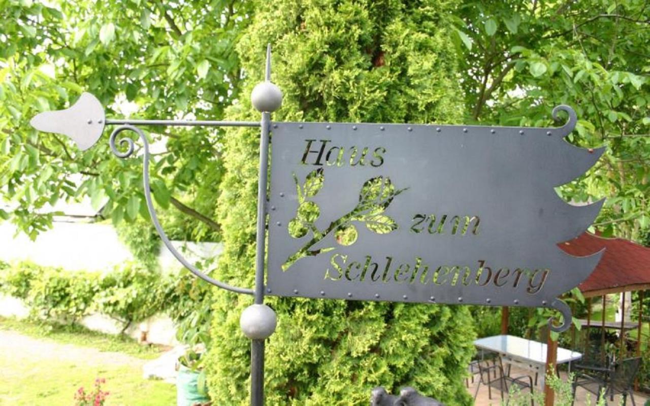 Pension Haus Zum Schlehenberg Bayreuth Luaran gambar